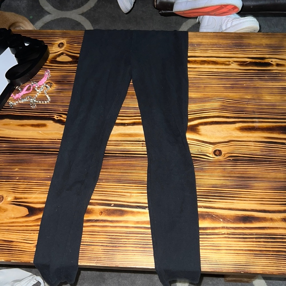 black leggings